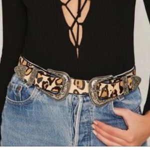 B-low the belt leopard belt